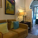شقة Casa Rustica Com Jardim Privado *