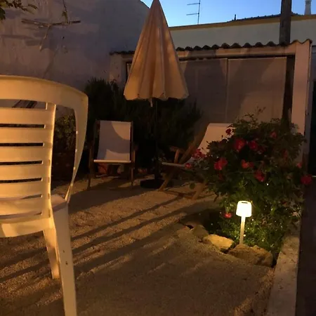 公寓 Casa Rustica Com Jardim Privado 塔维拉