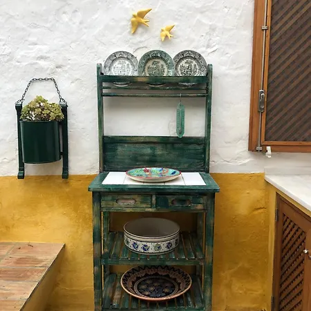 Casa Rustica Com Jardim Privado