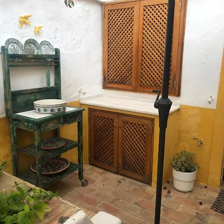 Casa Rustica Com Jardim Privado * 타비라